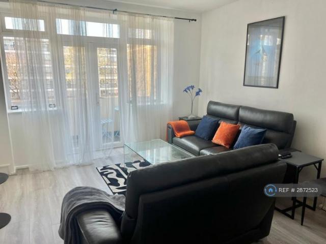 Apartment at Wellesley Court, City of Westminster