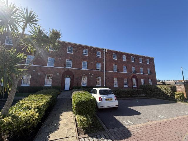 Apartment at Wellington Court, Weymouth