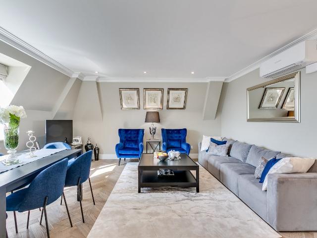 Apartment at Boydell Court, Greater London