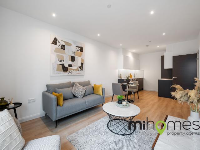Apartment at Wellington Street, Slough