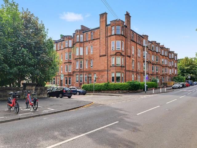 Apartment at Wellshot Road, Glasgow
