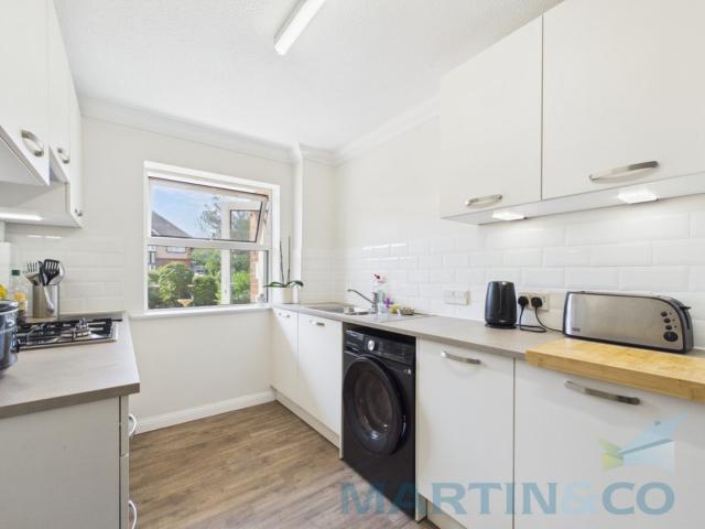 Apartment at West Avenue, Worthing