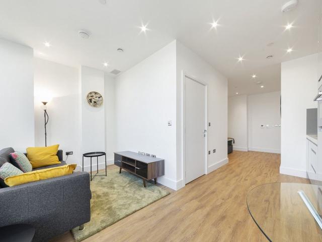 Apartment at West Gate, Greater London