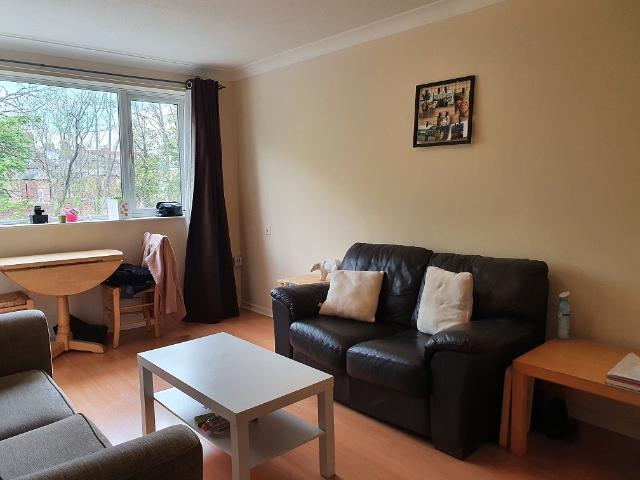 Apartment at West Jesmond Avenue, Newcastle upon Tyne