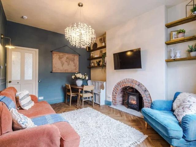 Apartment at West Road, High Peak