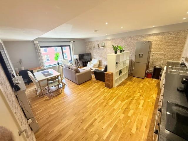 Apartment at West Street, Bristol
