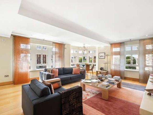 Apartment at Westbourne Grove, City of Westminster
