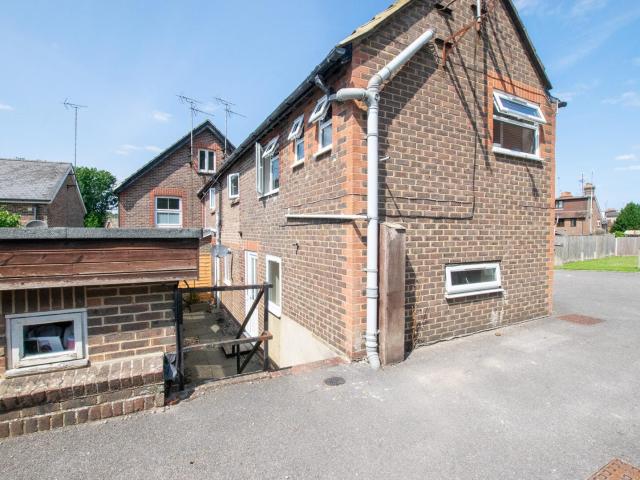 Apartment at Western Road, Wealden