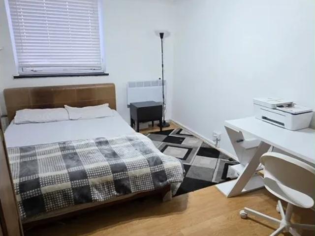 Apartment at Westwell Close, London