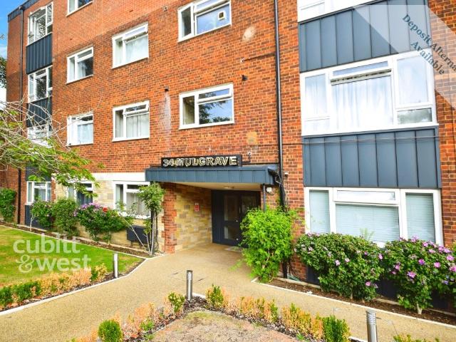 Apartment at Wheatcroft Court, Greater London