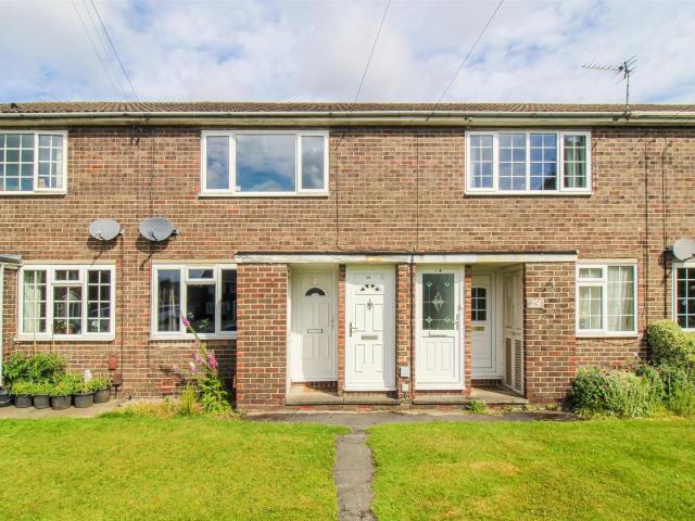 Apartment at Whitegates Close, Wakefield