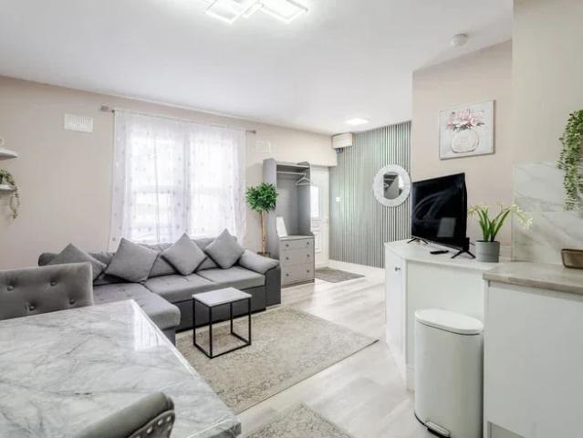 Apartment at Whitehall Road, Bristol