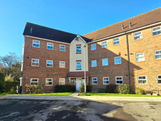 Apartment at White's Way, Hedge End