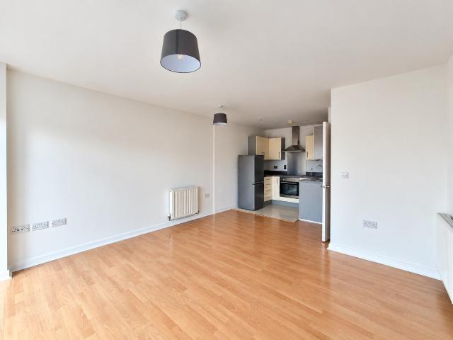 Apartment at Whitestone Way, Greater London