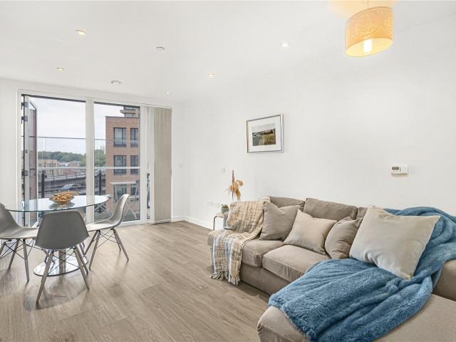 Apartment at Whitgift Street, Greater London