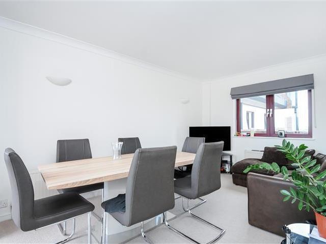 Apartment at William Morris Way, Greater London