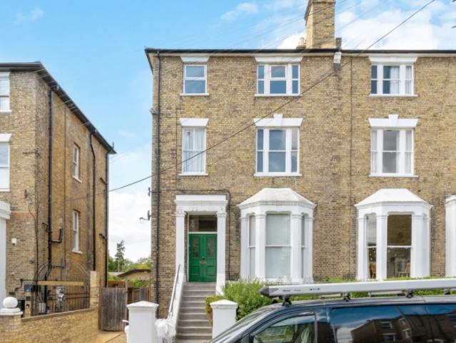 Apartment at Wimbledon Park Road, Greater London