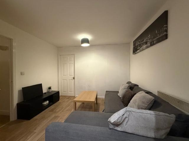 Apartment at Windmill Lane, Greater London