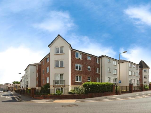 Apartment at Windsor Way, Rushmoor