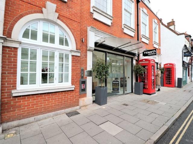 apartment at Windsor Street, Uxbridge