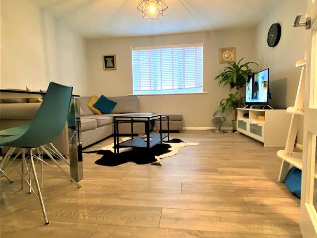 apartment at Wren Close, London