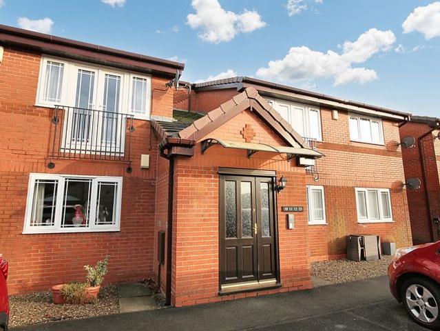 Apartment at Town House Road, Littleborough