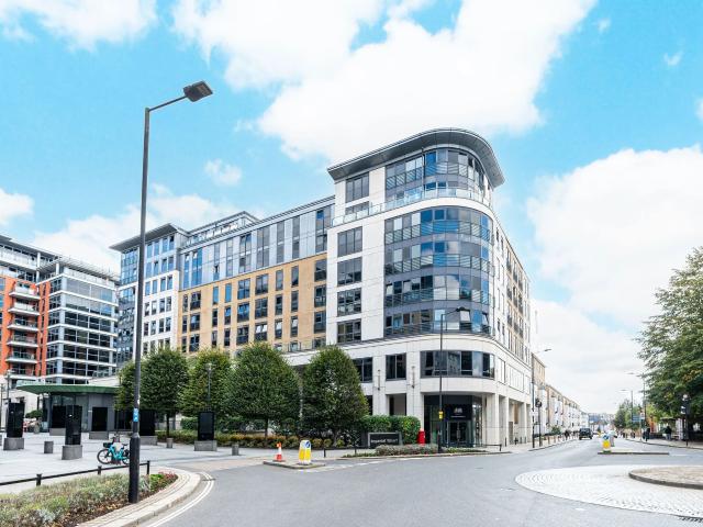 Apartment at Townmead Road, Greater London