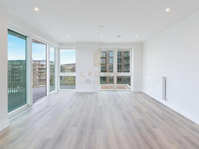 Apartment at Townsend Road, Greater London