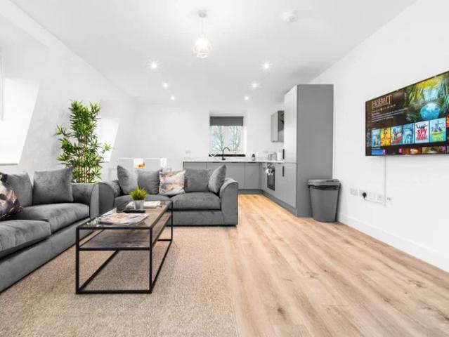 Apartment at Tollhouse Way, Sandwell