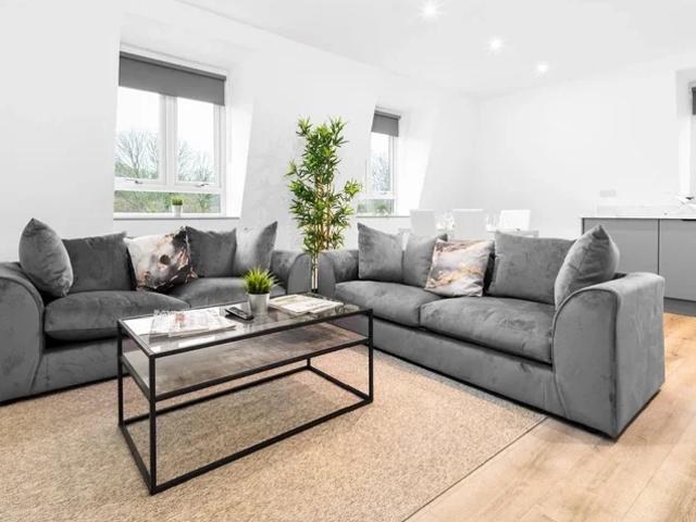Apartment at Tollhouse Way, Sandwell