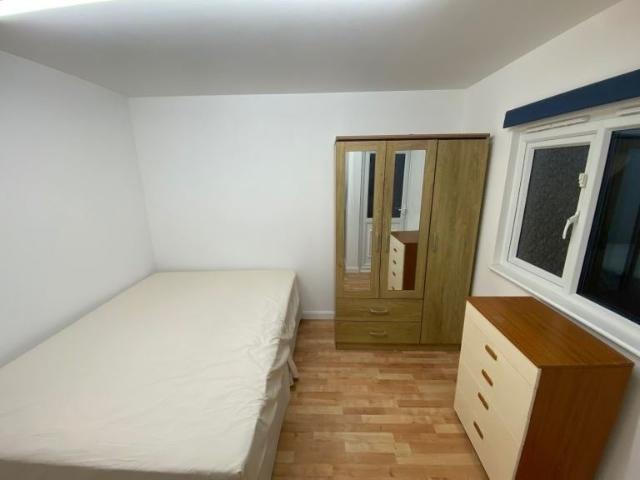 Apartment at Tolworth Rise North, Greater London