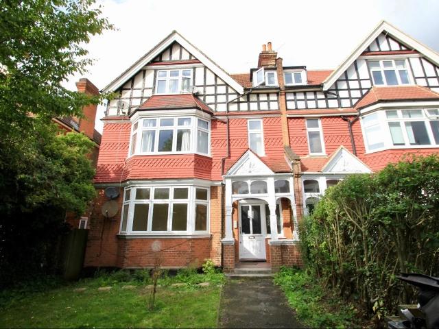 Apartment at Tooting Bec Gardens, Greater London