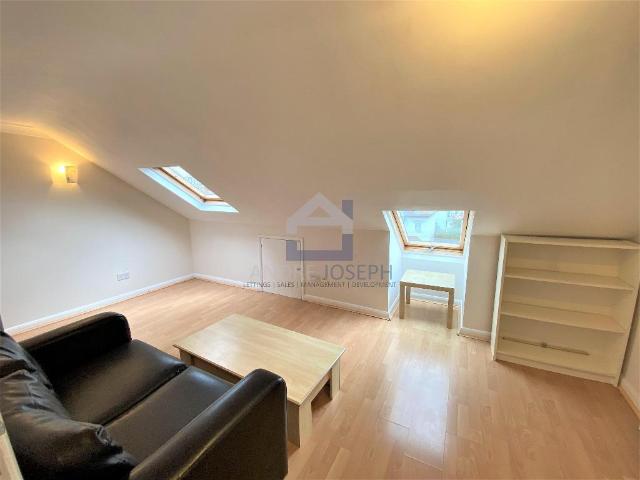 Apartment at Tooting Bec Road, Greater London