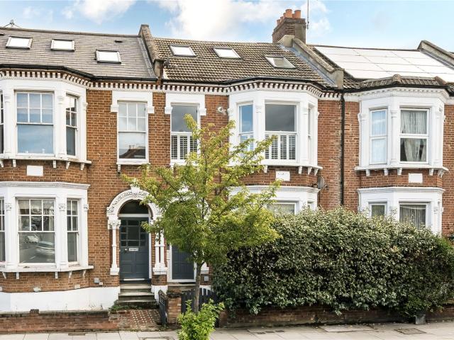 Apartment at Tooting Bec Road, Greater London