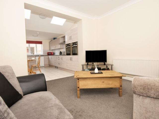 Apartment at Tattershall Road, Boston