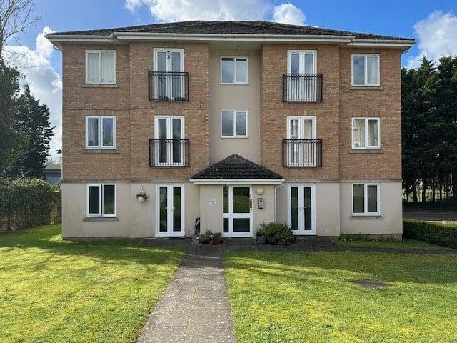 Apartment at Tarn Howes Close, Thatcham