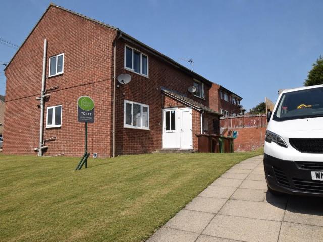 Apartment at Tennyson Avenue, Wakefield