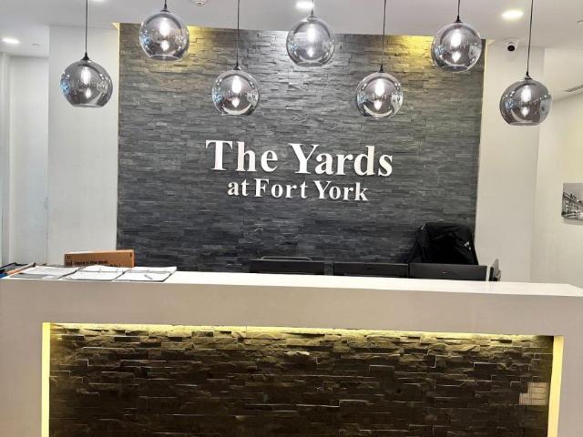 apartment at TH03 20 BRUYERES MEWS, Toronto, Ontario, M5V0G8