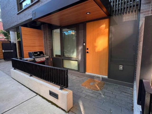 apartment at TH113 – 28 EASTERN AVENUE