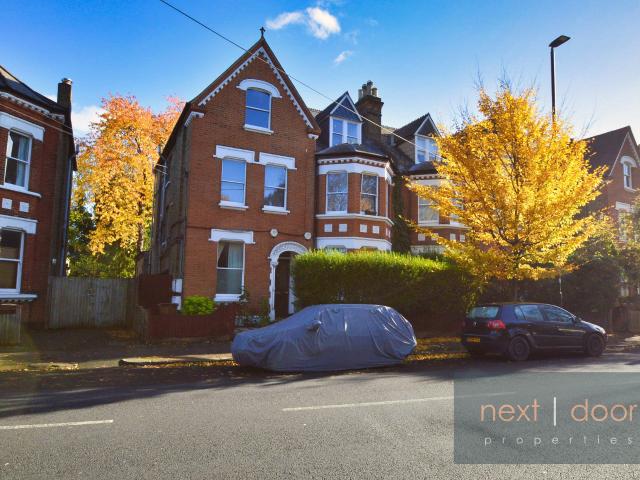 Apartment at Thurlow Park Road, Greater London