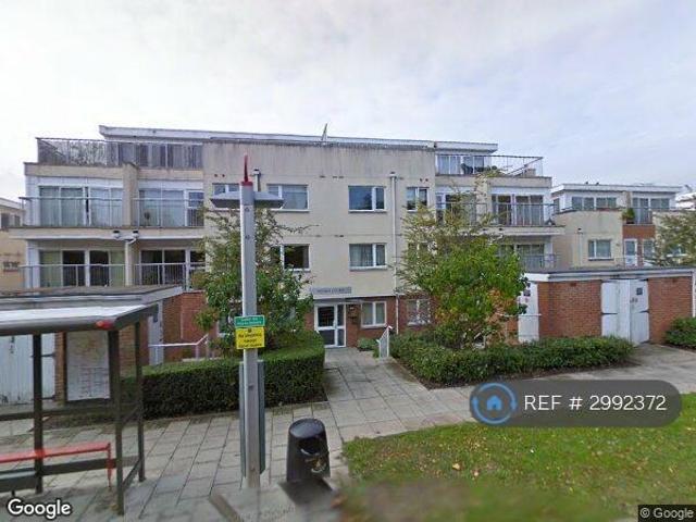 Apartment at The Avenue, Greater London