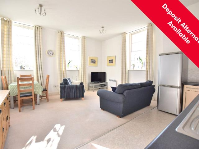 Apartment at The Crescent, Gloucester