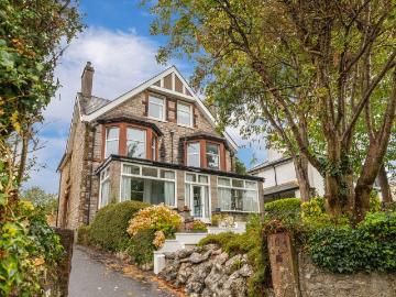 Apartment at The Esplanade, Grange Over Sands