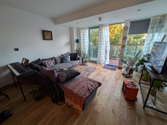 Apartment at The Greenway, Greater London