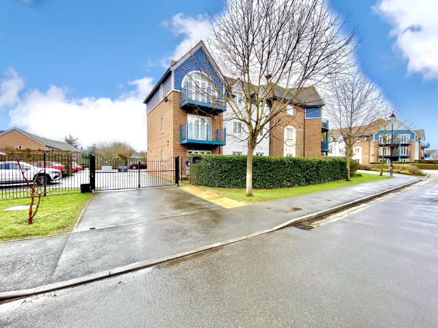 Apartment at The Lakes, Tonbridge and Malling