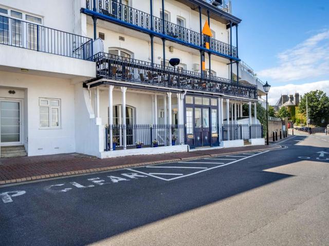 Apartment at The Parade, Cowes
