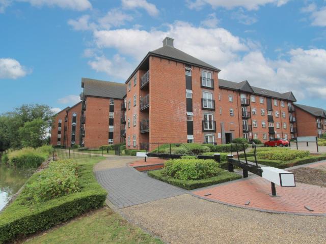 Apartment at The Wharf, Linslade