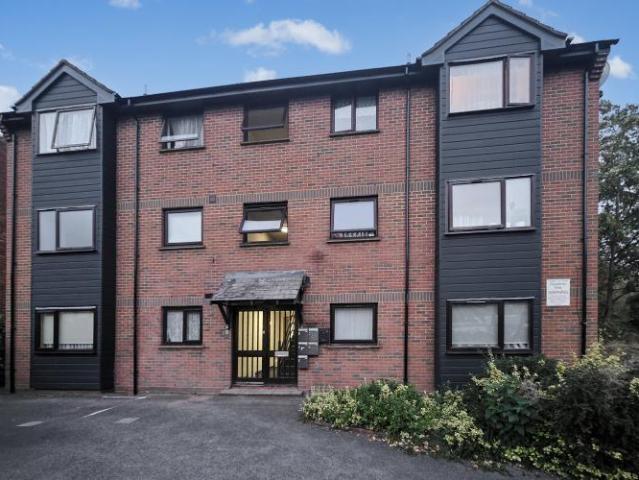 Apartment at Thirkleby Close, Slough