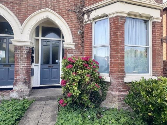 Apartment at Thornbury Avenue, Southampton