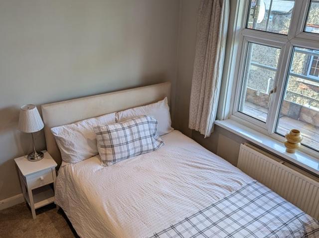 Apartment at Thorncliffe Road, Greater London
